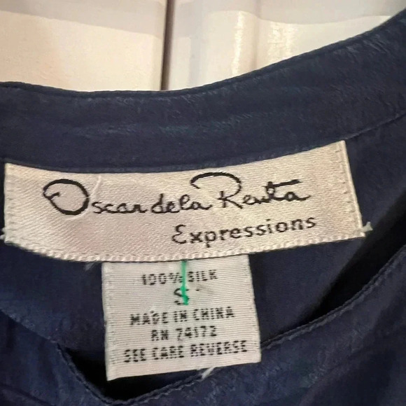 Oscar de la Renta Blue 100% Silk Sleeveless Blouse Tank Size Small EUC - Picture 2 of 4
